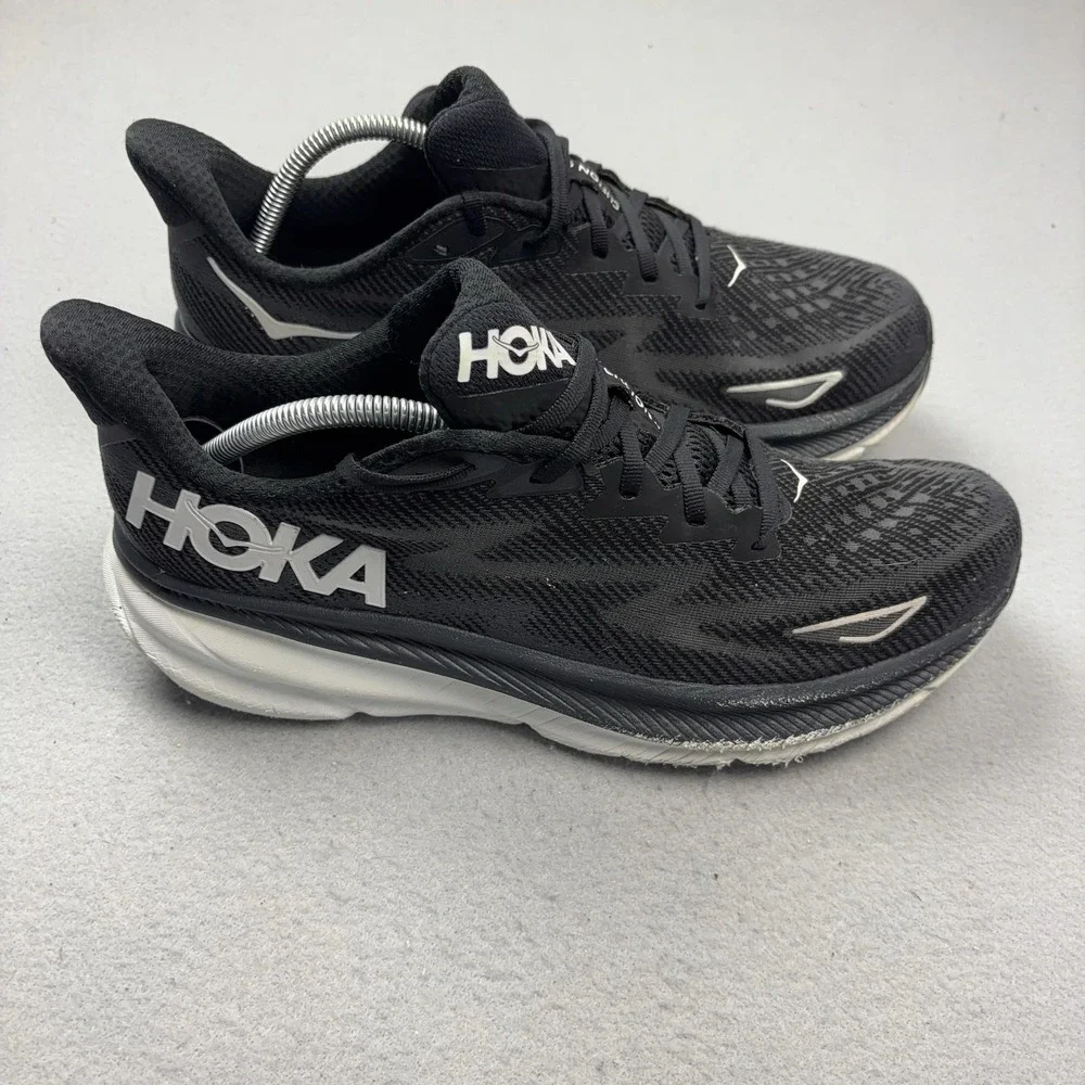 Hoka One One Clifton 9 Running Shoes Mens Size 11.5 Black Cushioned 1127895 BWHT